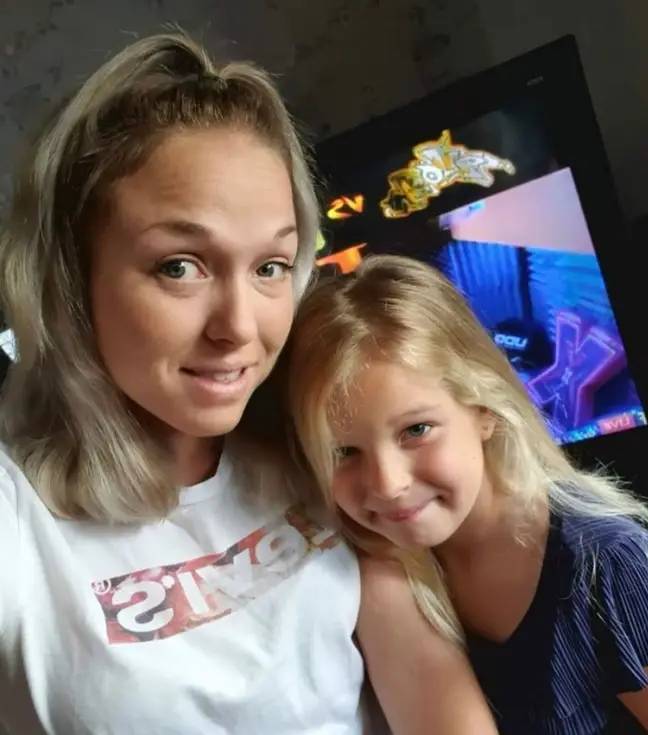Kirsty Florian and her daughter Bella. Credit: Kennedy News and Media