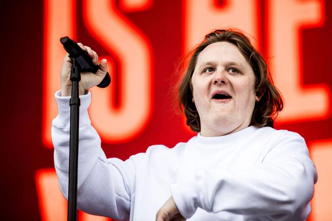 Fans are calling for Lewis Capaldi to do comedy performances. Credit: Alamy
