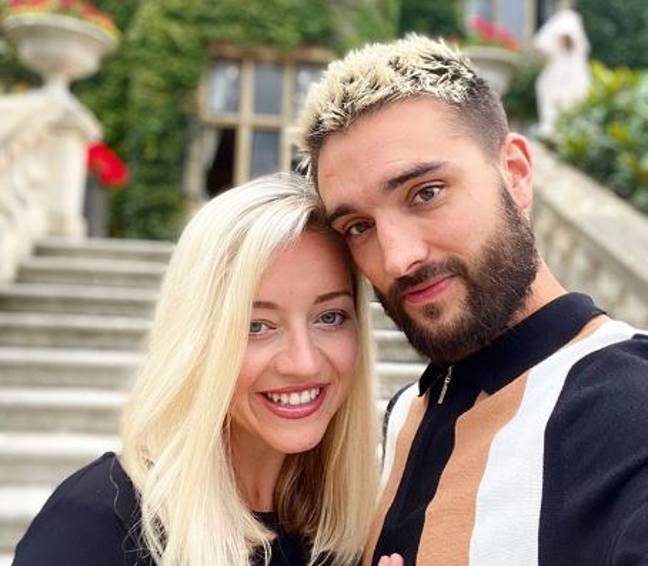 Tom and wife Kelsey. Credit: @tomparkerofficial/Instagram
