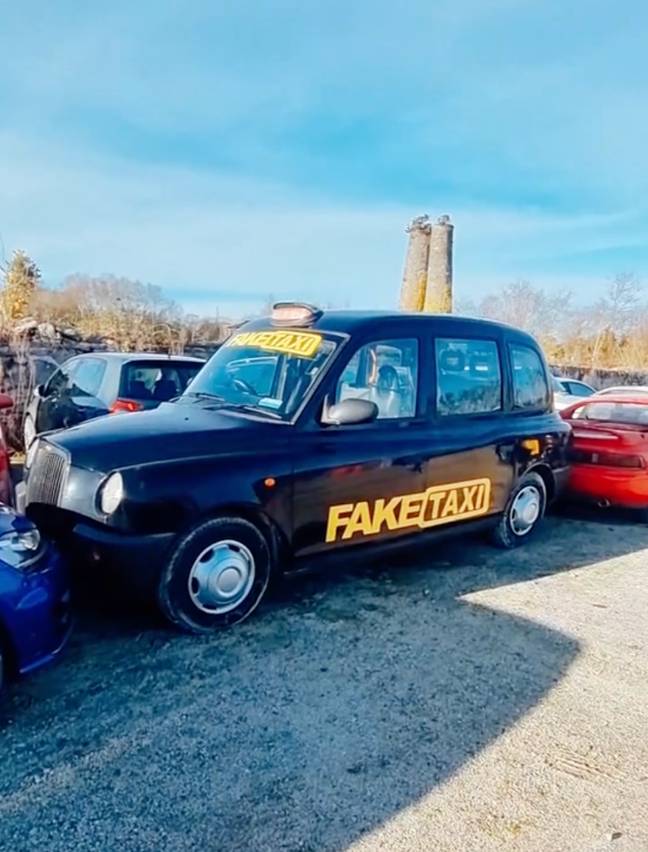 There it is, the Fake Taxi. Credit: TikTok/@steviehats