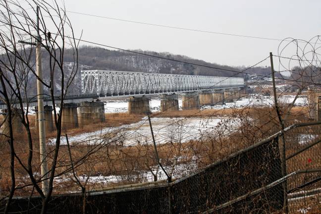 North Korean Defector Returns Back - Alamy 