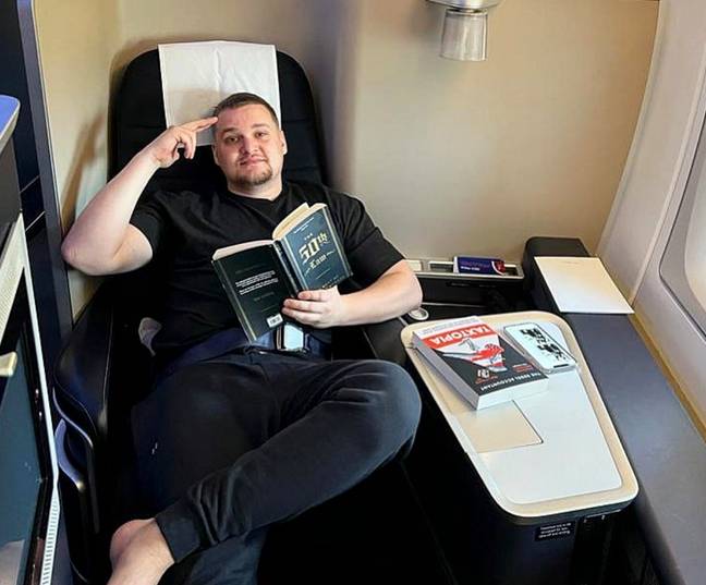 A father has sparked outrage after posting a video of him waving goodbye to his young children in economy while he and his wife enjoyed the luxuries of first class. Credit: Instagram/@samuelleedsofficial