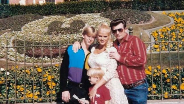 Anna Nicole Smith took her long lost family members to Disneyland and the Playboy Mansion. Credit: Netflix