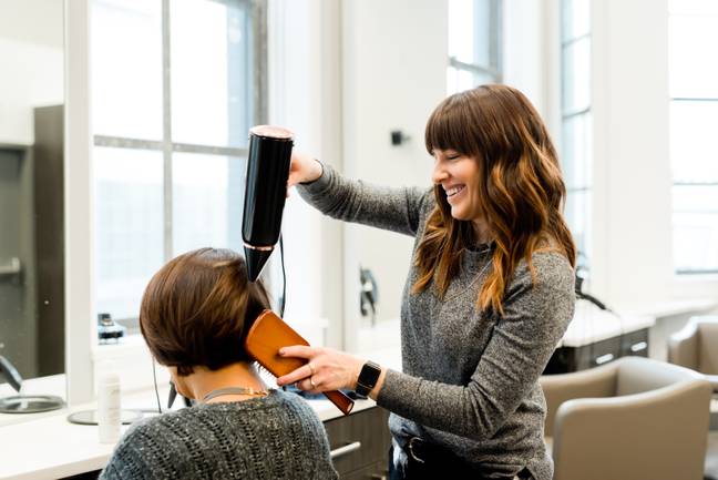 Here's everything you shouldn't do at the hair salon. Credit: Unsplash