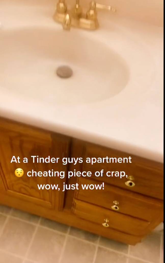 This woman was shocked when she looked through her date's bathroom. (Credit: TikTok/@melyssalaforce)