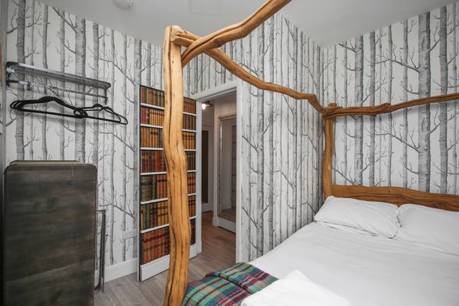 A Harry Potter themed flat is on the market in Edinburgh (Credit: Jam Press)