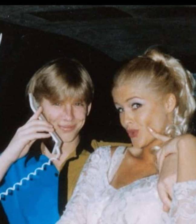 Donnie with sister Anna Nicole Smith. Credit: Netflix