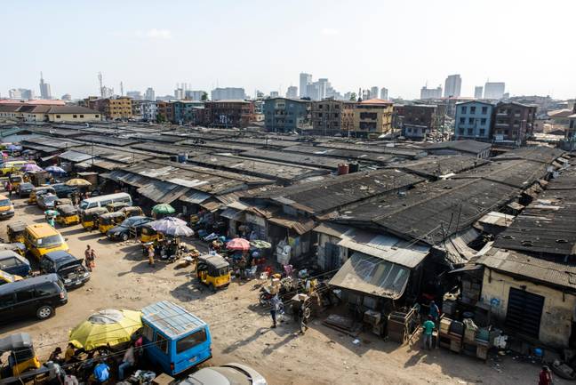 Slums in Lagos, Nigeria. Credit: mauritius images GmbH / Alamy Stock Photo