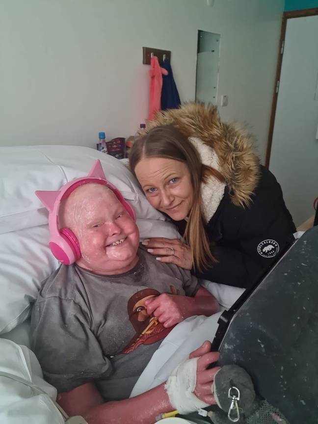 Hannah Betts passed away in hospital after battling cancer. Credit: SWNS