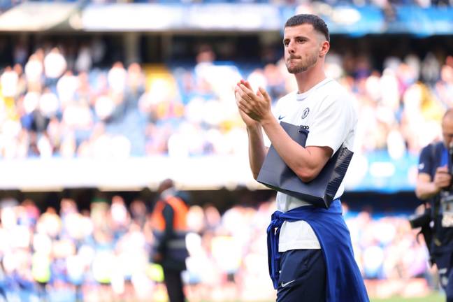 Mason Mount applauds the Chelsea fans. Image: Alamy