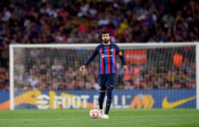 Pique in action during the Joan Gamper Trophy friendly with Pumas UNAM. (Image Credit: Alamy)