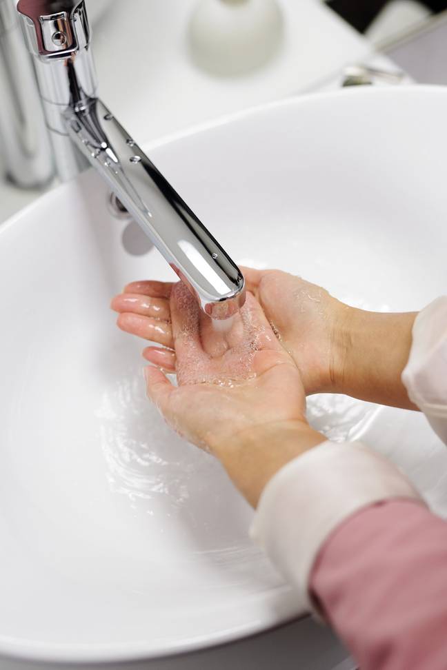 UK News Hygiene Expert Says We Don t Actually Have To Wash At All uk-news-hygiene-expert-says-we-don-t-actually-have-to-wash-at-all
