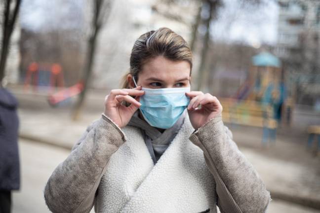 Wildfire smoke can be very harmful to inhale. Credit: Pexels/EVG Kowalievska