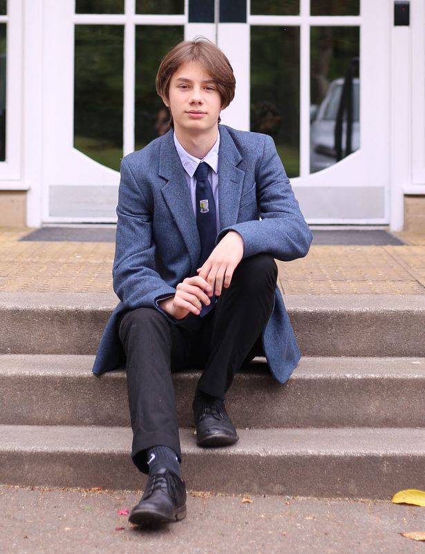 Lad to buy house for homeless mum after raking in fortune from his ...