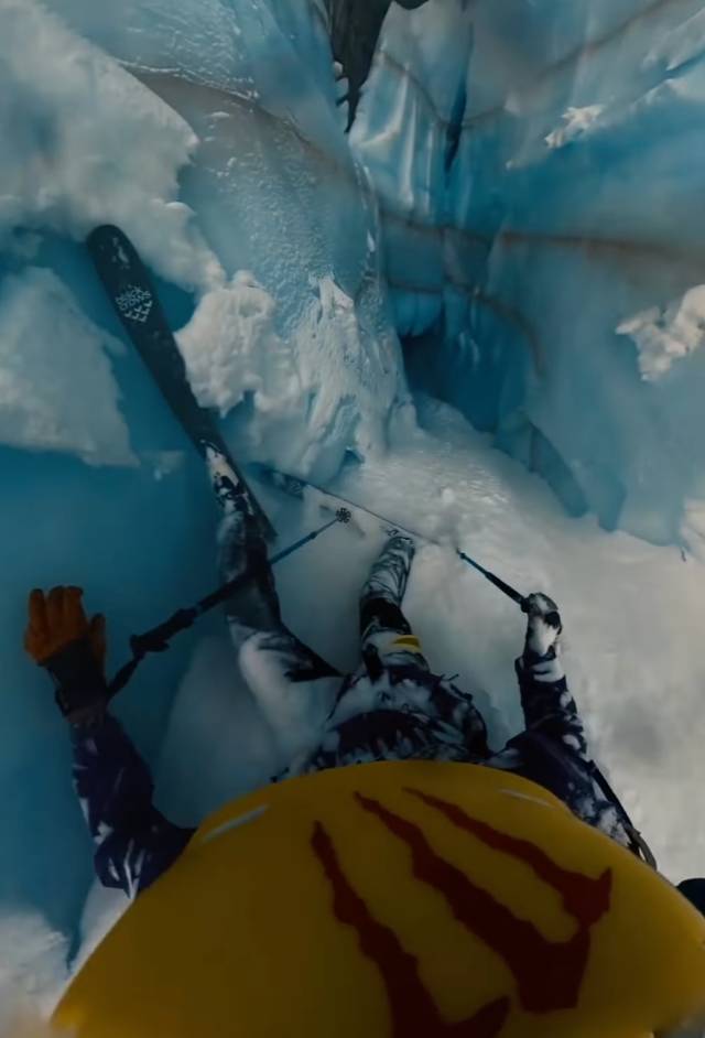 TrivDaily - Skier captures terrifying moment he escapes death plunging into a glacier crack 61 Thankfully, the skier managed to find their feet on a ledge. Credit: Instagram/ @lespowtos
