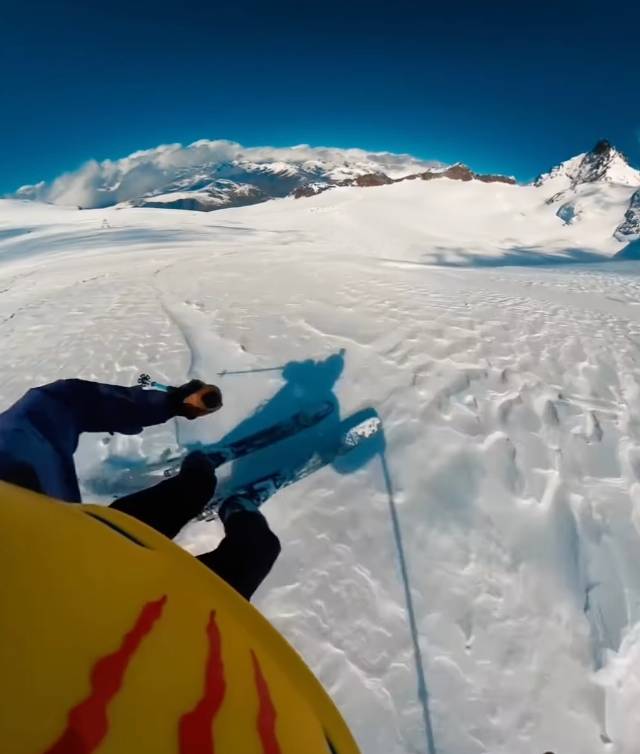 TrivDaily - Skier captures terrifying moment he escapes death plunging into a glacier crack 59 The ski trip started off well, but soon descended into a nightmare. Credit: Instagram/ @lespowtos
