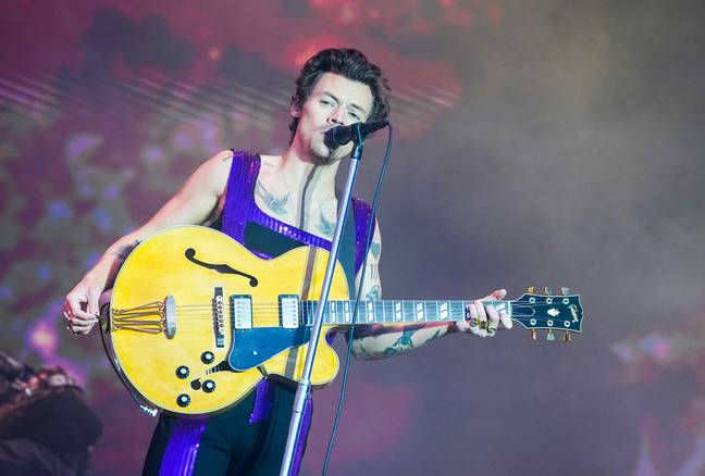 The concert mishap comes the same weekend that a fan tragically fell from a top balcony during Harry Styles’ Glasgow show on Saturday. Credit: Alamy.