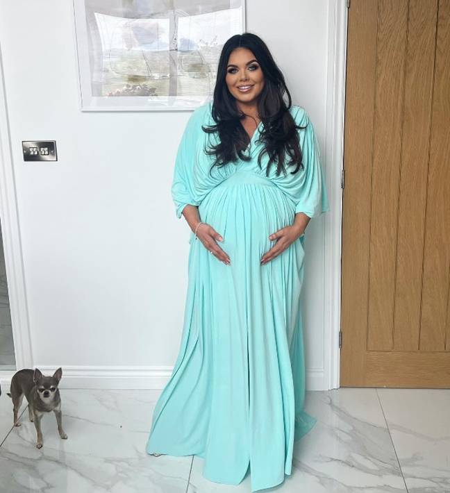 The new mum has been flooded with well wishes from friends and fans. Credit: Instagram/@scarlettmoffatt