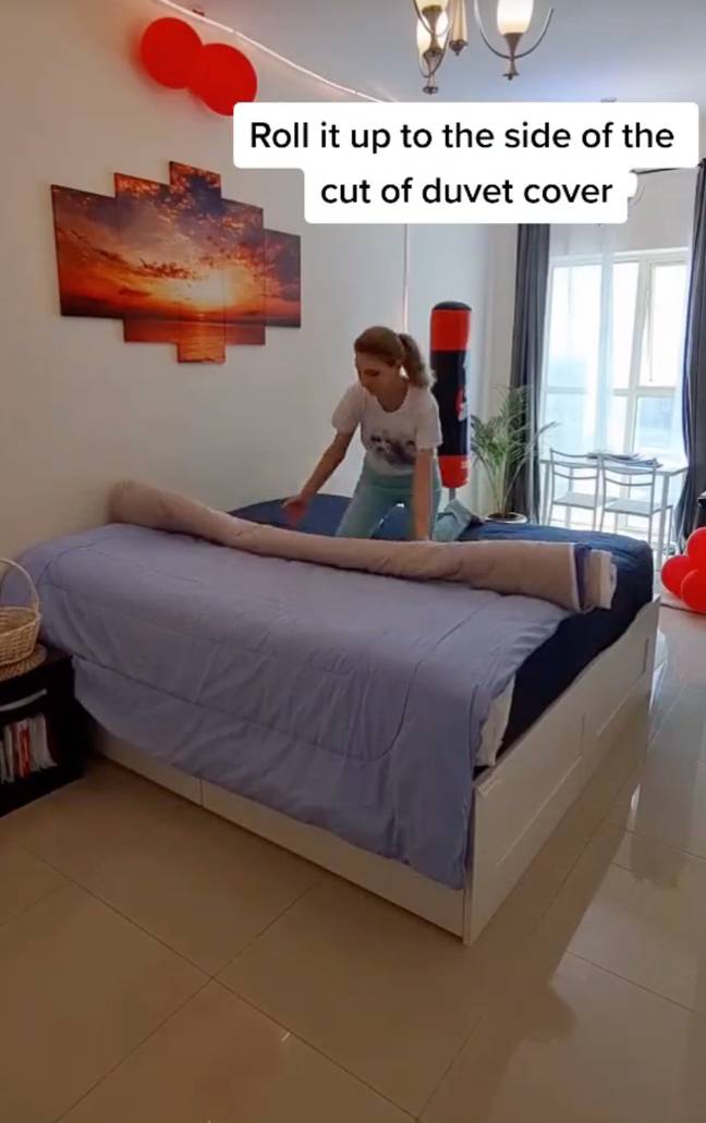 According to Anna Vihareva, this is an incredibly quick way to change your duvet. Credit: TikTok/@anvihan
