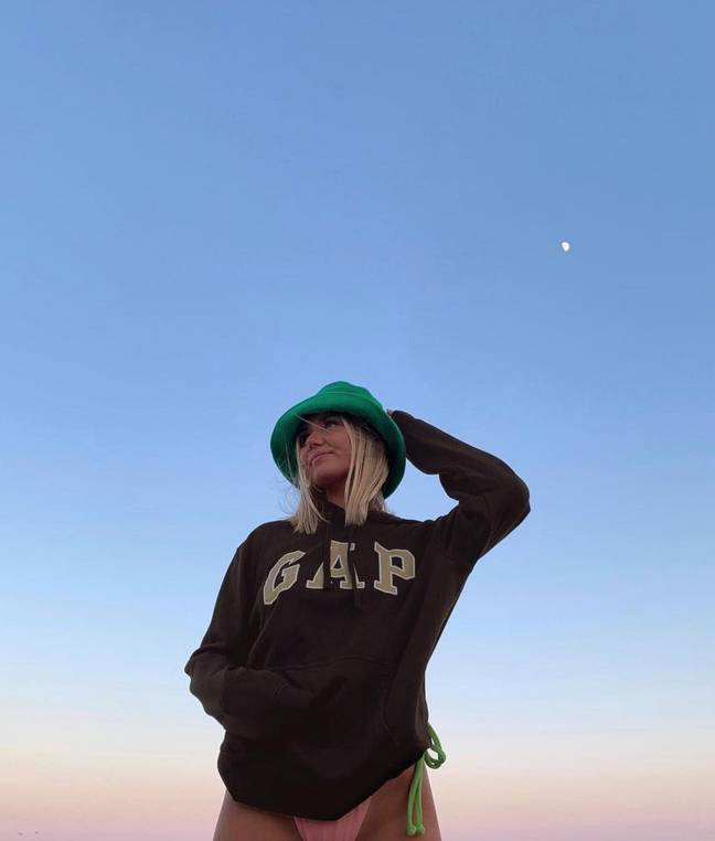 Gap Hoodies Are Back In Fashion