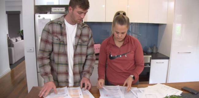 Elli and Trae were left with just 38p in their account. Credit: 7News
