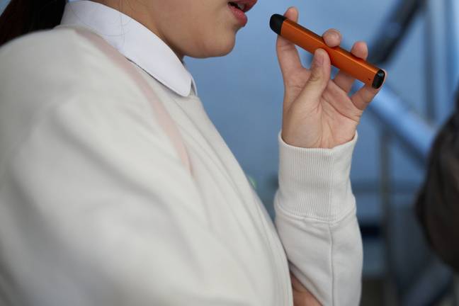 Sunak says the government will 'crack down' on the marketing of vapes and e-cigarettes. Credit: Plan Shooting 2 / Getty Images