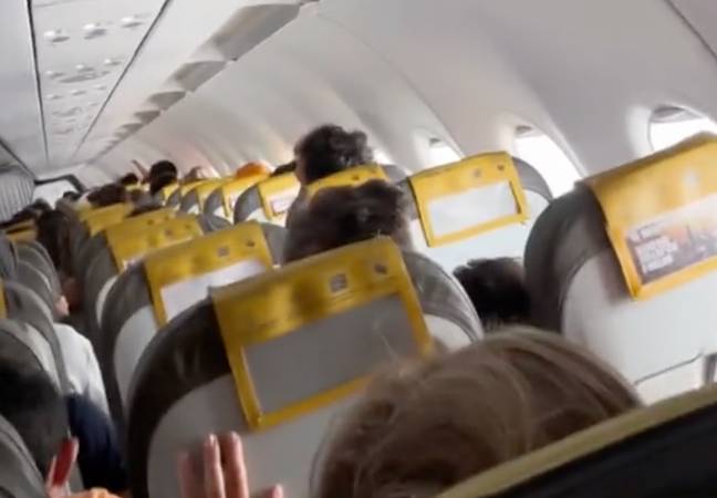 Passengers screamed as the plane rocked. Credit: TikTok/@jimmy_nicholson