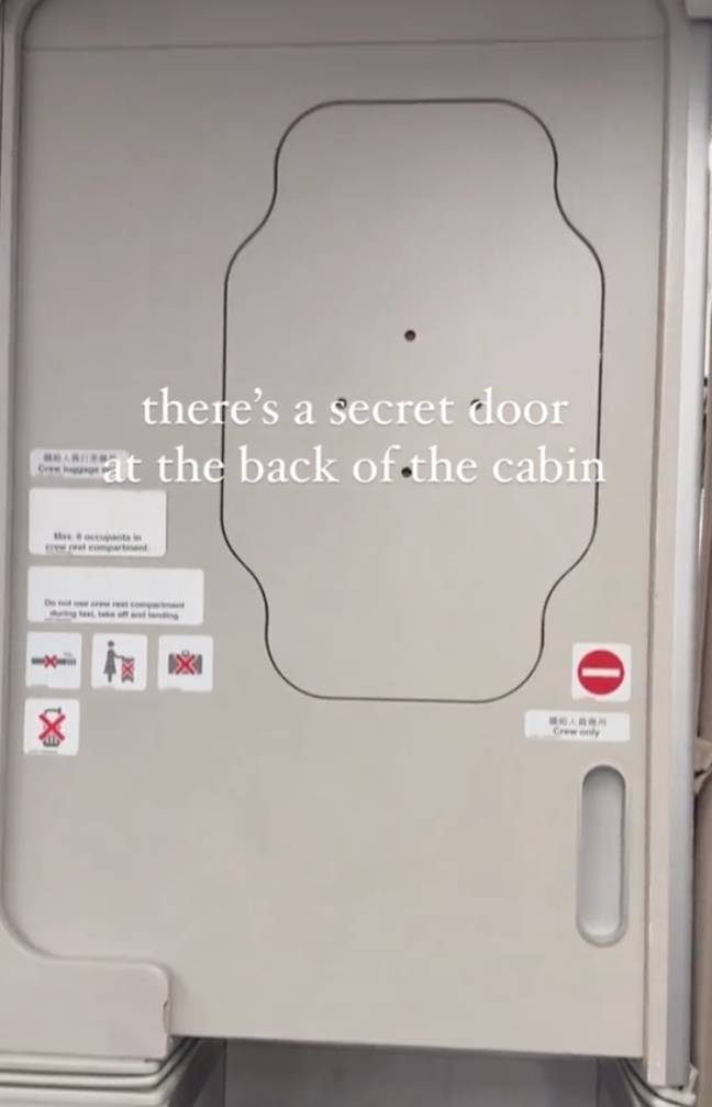 Did you know there's sometimes a 'secret' cabin for crew on planes? Credit: TikTok/@khlq02