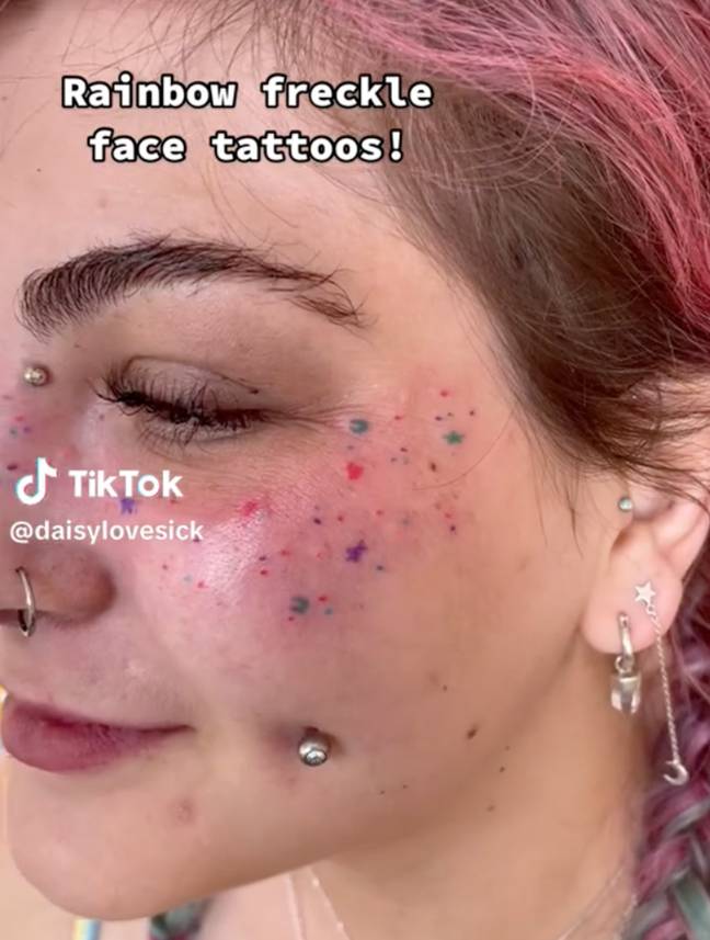 People can have different types of freckle tattoo. Credit: TikTok/@daisylovesick