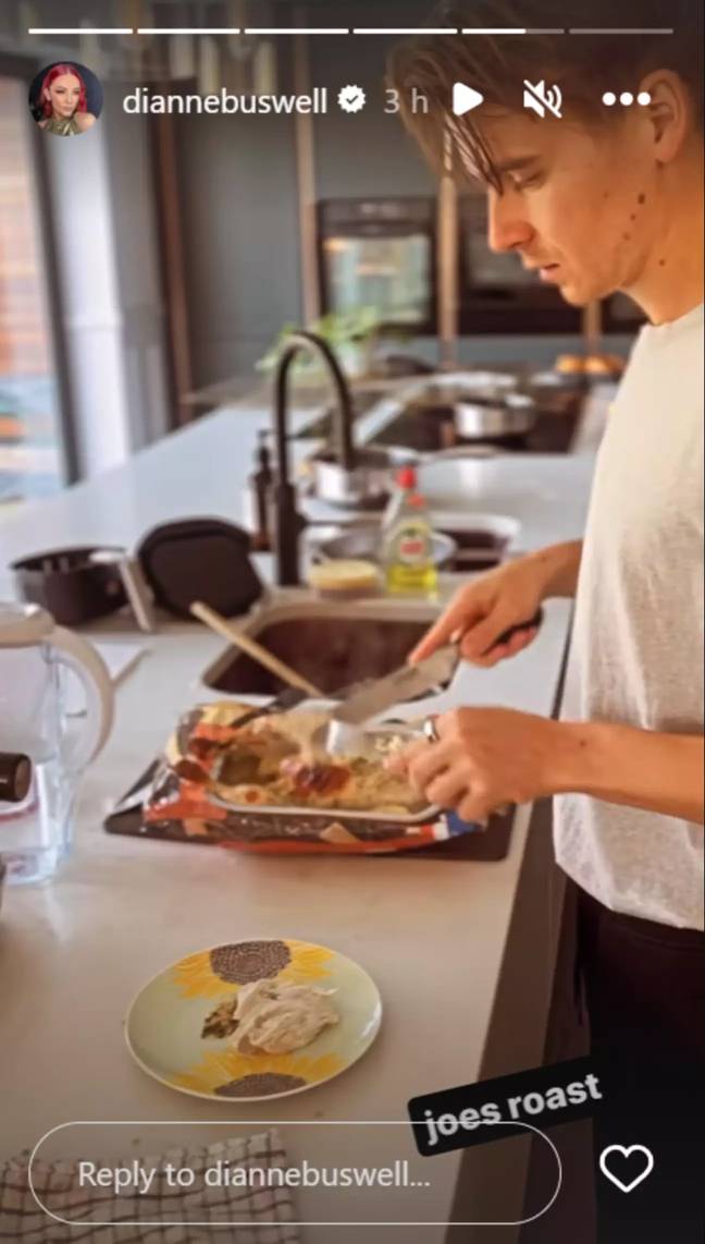 Dianne later rubbished split rumours with a Sunday roast post. Credit: Instagram/@diannebuswell