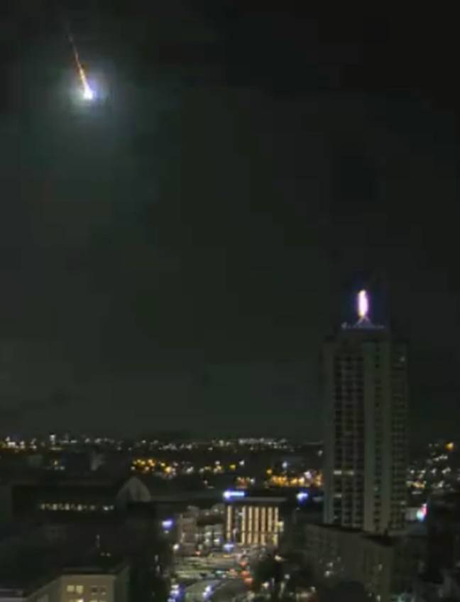 El asteroide cayó cerca de Alemania. Crédito: iplivecams