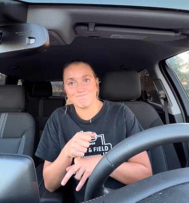 “I'm left with owing money at the end of the month." Credit: TikTok/@missfirment