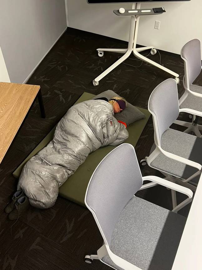 The Twitter employee who went viral for sleeping on the office floor has now been laid off. Credit: @evanstnlyjones/Twitter