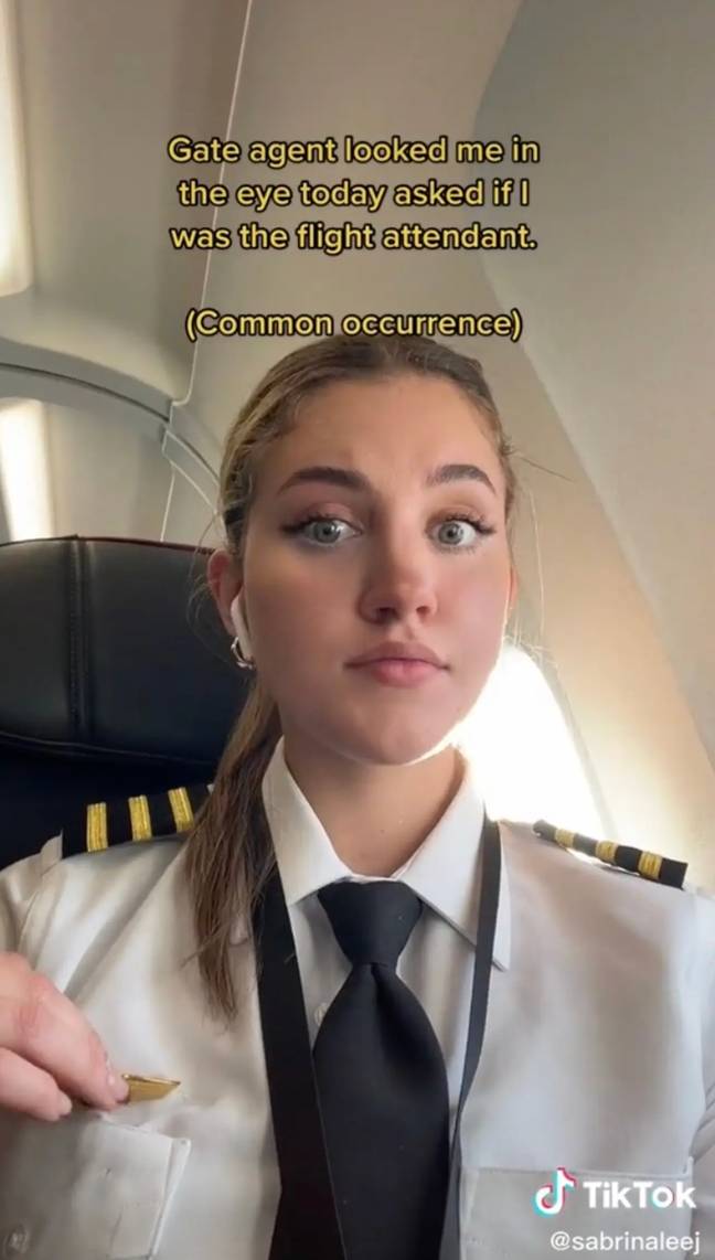 The pilot was mistaken for a member of cabin crew. Credit: @sabrinaleej/TikTok