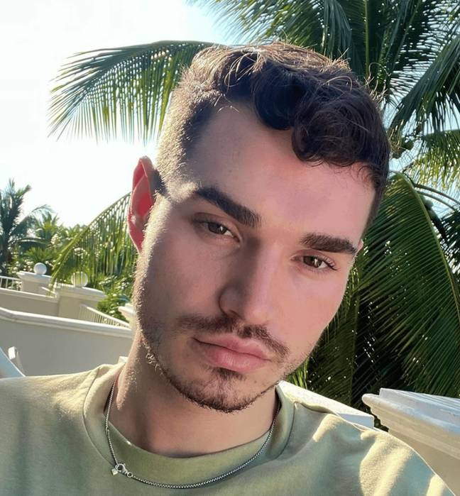 Mysterious green goblin leaves people baffled as it walks the Emmys red ...