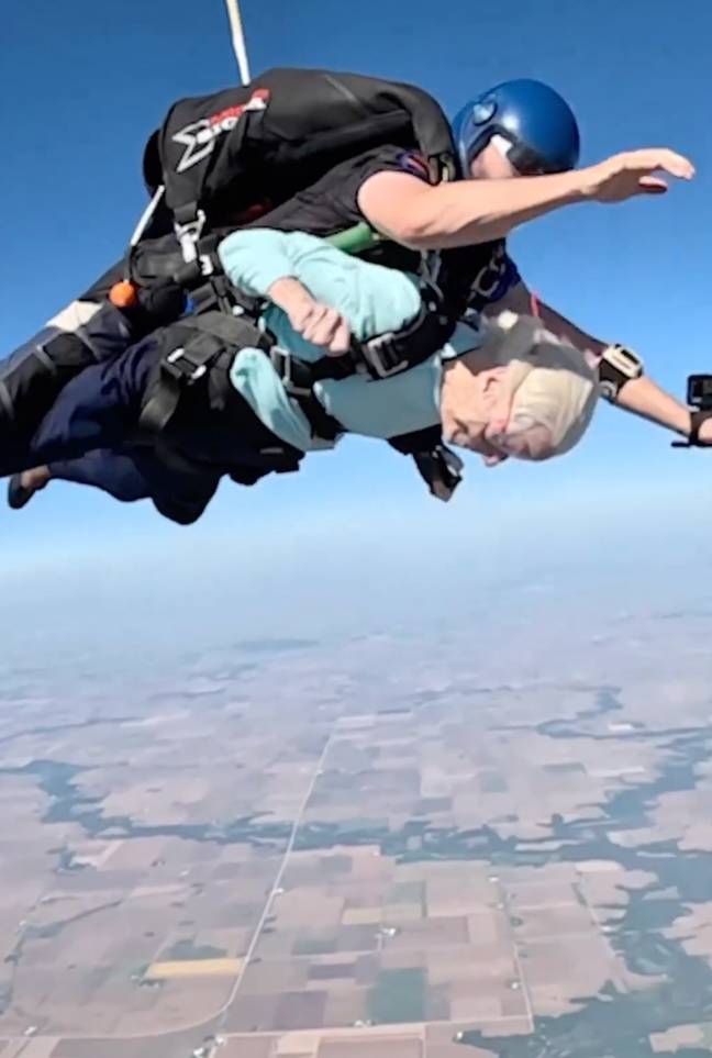Dorothy Hoffner skydived out of a plane earlier this month. Credit: Instagram/@shelleyzalis
