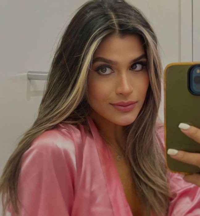 Woman who spent nearly $400,000 of Covid-19 relief funds on luxury ...