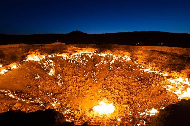 This is the Darvaza gas crater in Turkmenistan, but it's better known as the 'Gates of Hell'. Credit: Thiago Trevisan / Alamy Stock Photo