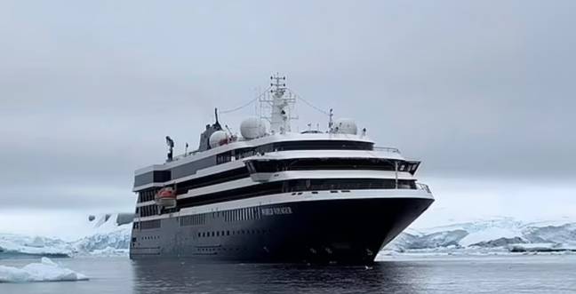 Terrifying footage captures moment 95ft waves submerge cruise ship traveling through Drake Passage