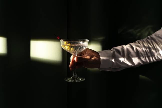 A vodka martini instantly reminds fans of James Bond. Credit: cottonbro studio/Pexels