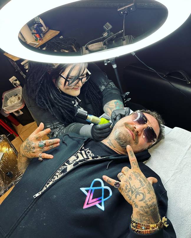 Bam Margera has recently added to his tattoo collection. Credits: Instagram/@nikkiink215