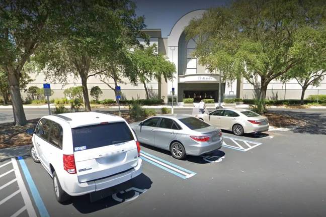 The 24-year-old ran out of Oviedo Mall after seeing her car on fire, police say (stock image). Credit: Google Maps