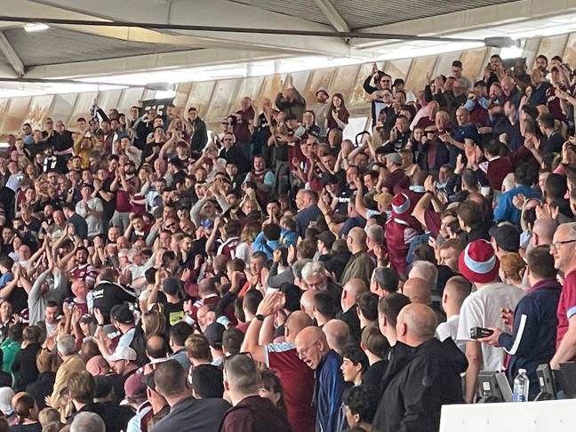 West Ham fans applauded Chris Knoll at the London Stadium. Credit: Twitter @thomasjrennie