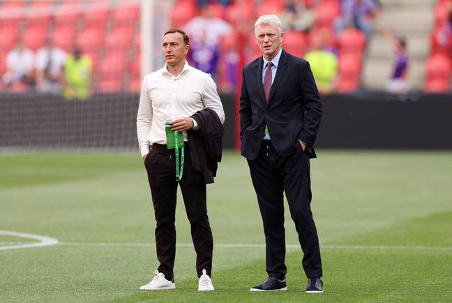 Noble alongside West Ham United manager David Moyes. (Image Credit: Getty)