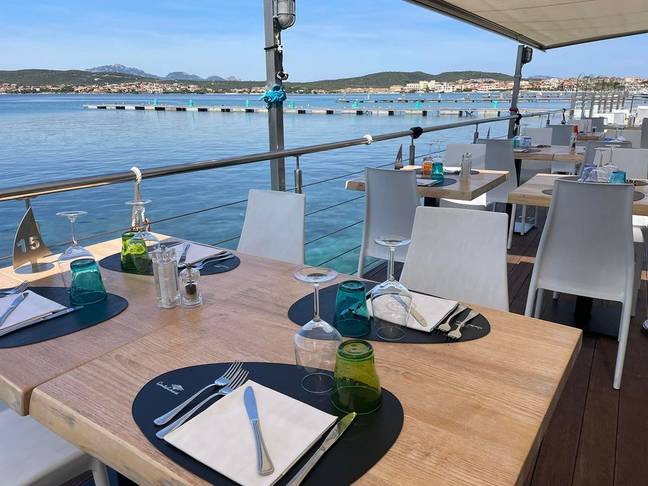 Swiss tourist strokes £172 lobster at posh Sardinian restaurant before ...