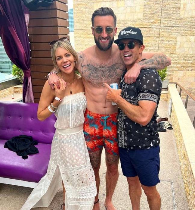 Ollie Palmer's been shirtless around Rob McElhenney and his wife Kaitlin Olson too. Credit: Instagram/@ollie9_