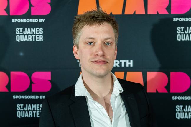 Comedian Daniel Sloss clip on assault resurfaces after he went on ...