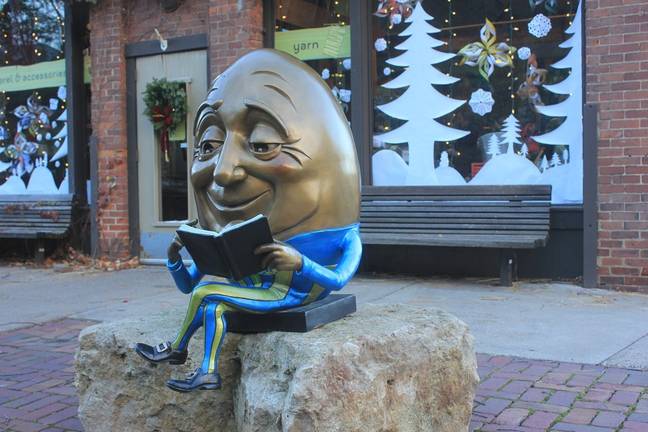 Is Humpty Dumpty An Egg Dark Meaning Behind Nursery Rhyme Lyrics is-humpty-dumpty-an-egg-dark-meaning-behind-nursery-rhyme-lyrics