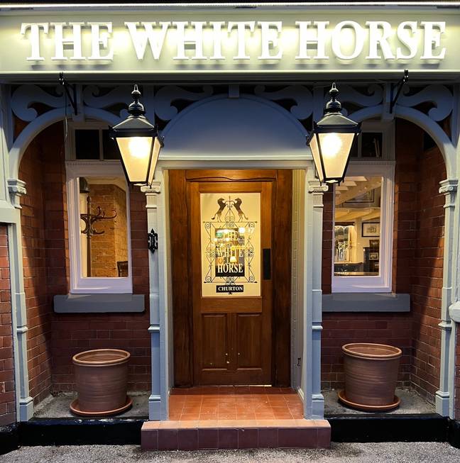 The White Horse Pub faced some backlash for their burger prices, but also a lot of interest in trying it out. Credit: Twitter/@TheWhiteHorsePu