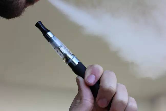 Vaping is healthier than smoking but you might want to steer clear of mint. Credit: Pixabay